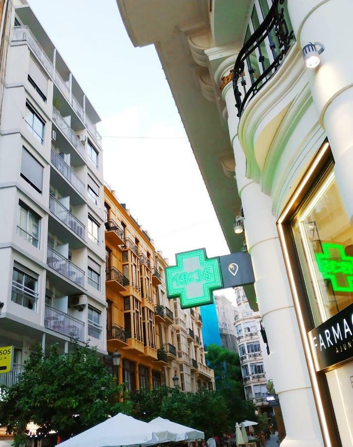 Ferienwohnung Valencia Just In The Middle Exterior foto